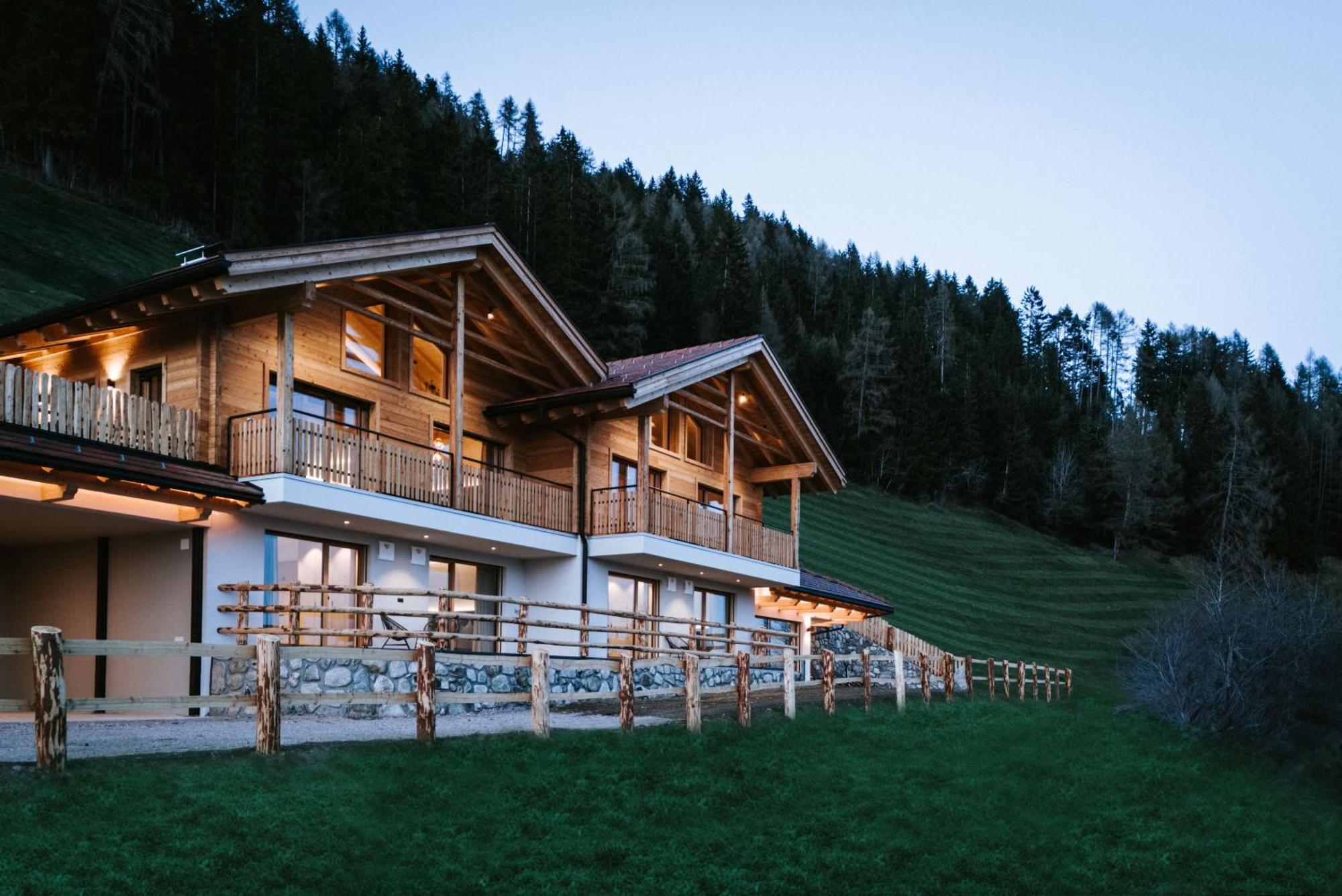 Chalets Hansleitner Terenten Buitenkant foto